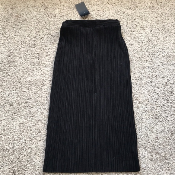 Beautiful midi skirt. - Picture 1 of 2